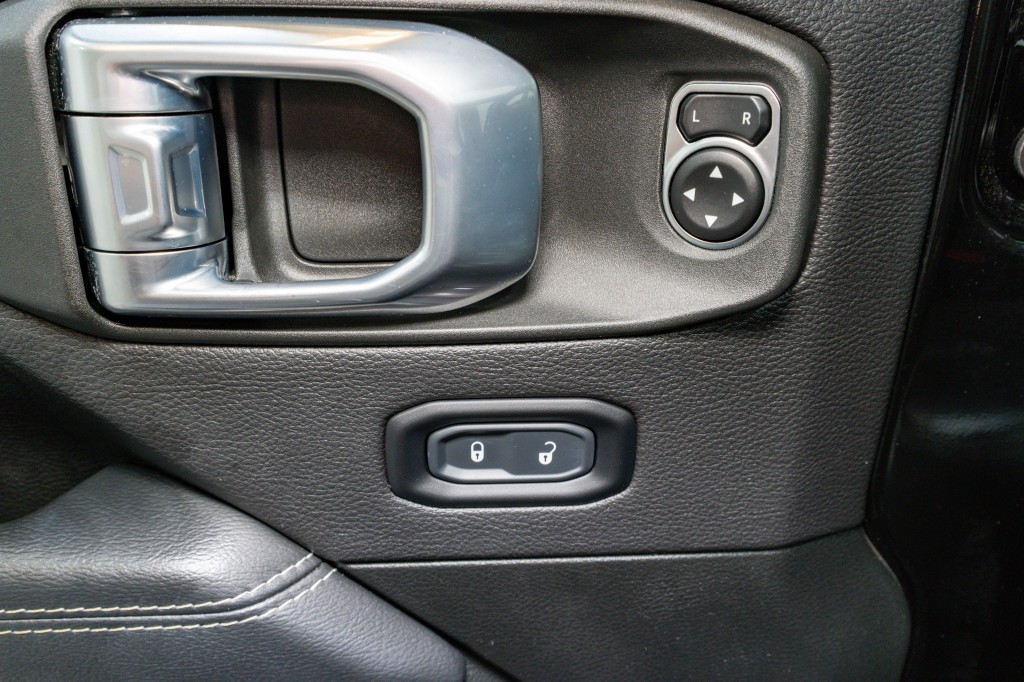 2023 Jeep Wrangler Image 14