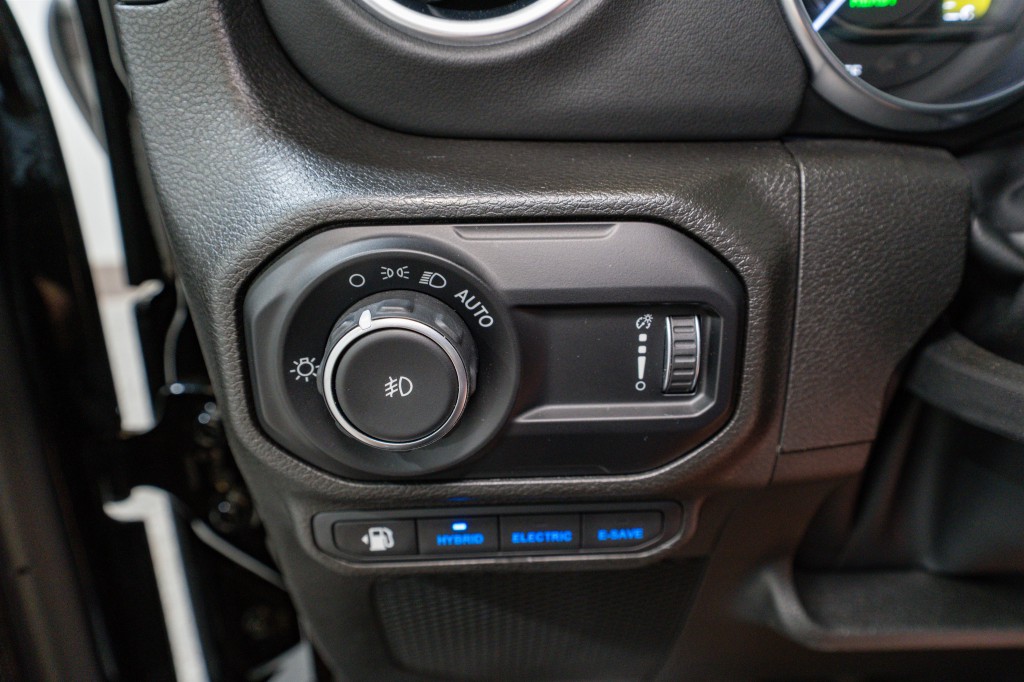 2023 Jeep Wrangler Image 34