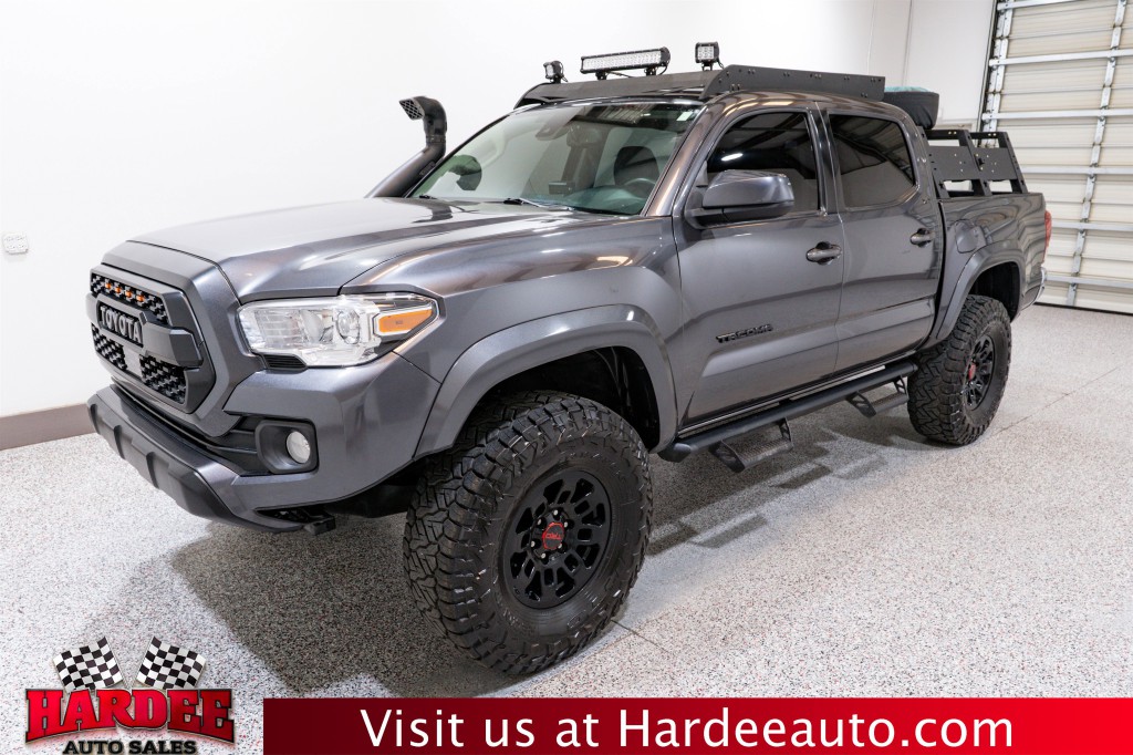 2022 Toyota Tacoma Image 2