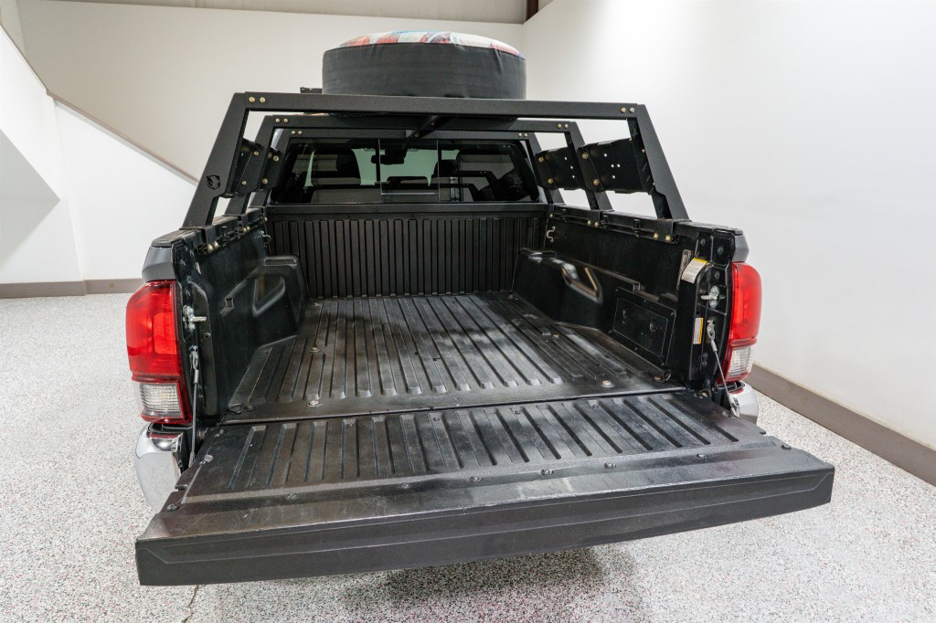 2022 Toyota Tacoma Image 11