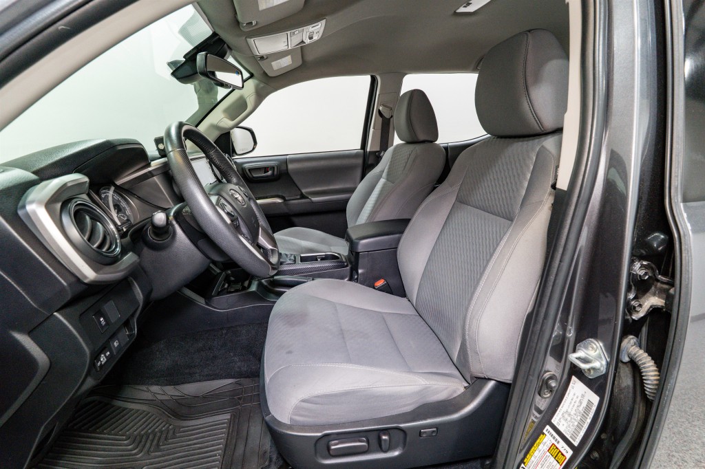2022 Toyota Tacoma Image 17