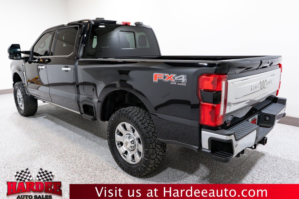 2024 Ford F-250 Image 3