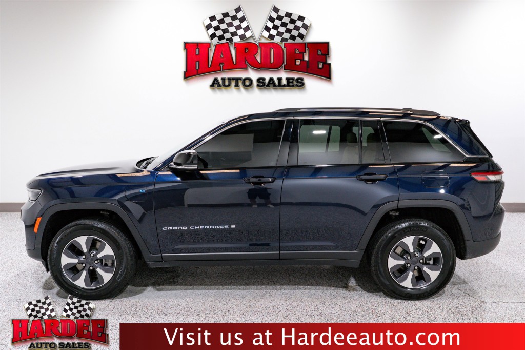 2023 Jeep Grand Cherokee Image 1