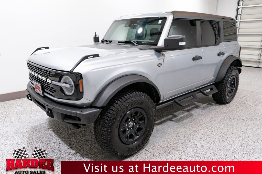 2023 Ford Bronco Image 2