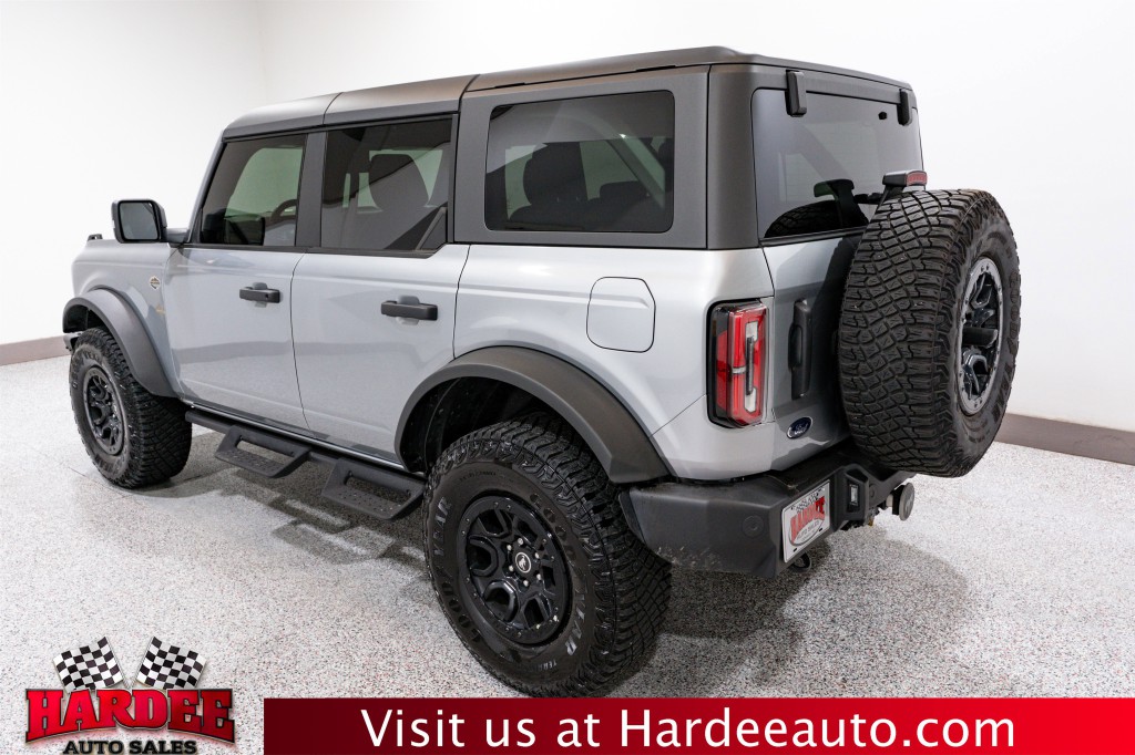 2023 Ford Bronco Image 3