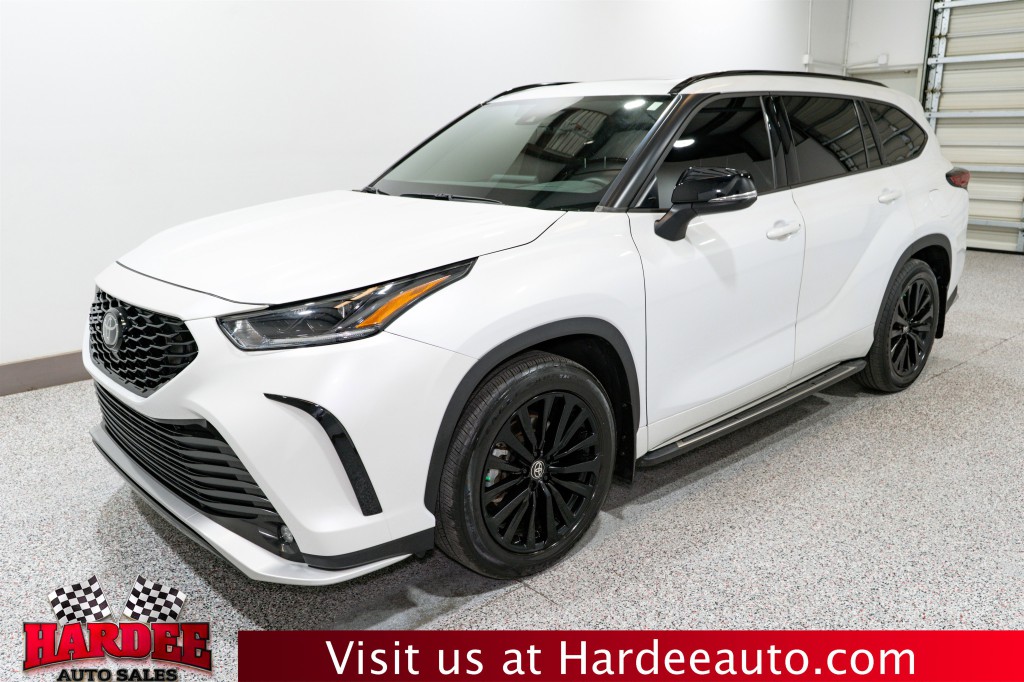 2023 Toyota Highlander Image 2