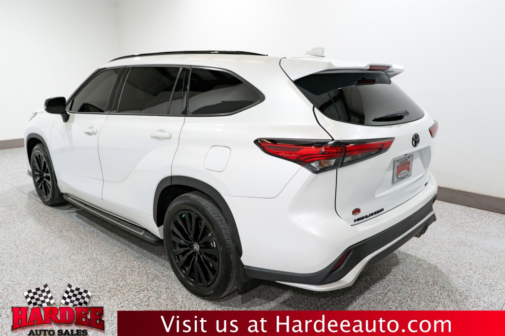 2023 Toyota Highlander Image 3