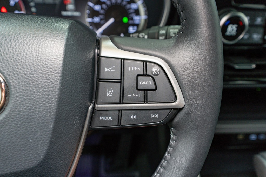 2023 Toyota Highlander Image 25