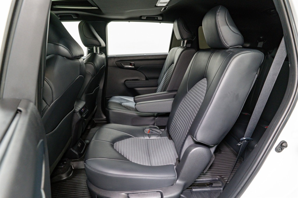 2023 Toyota Highlander Image 30
