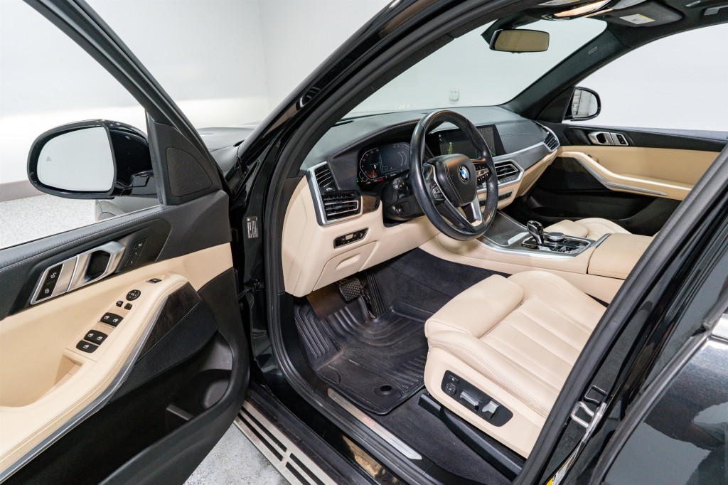 2022 BMW X5 Image 12
