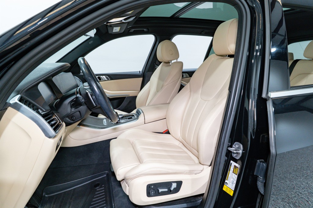 2022 BMW X5 Image 16