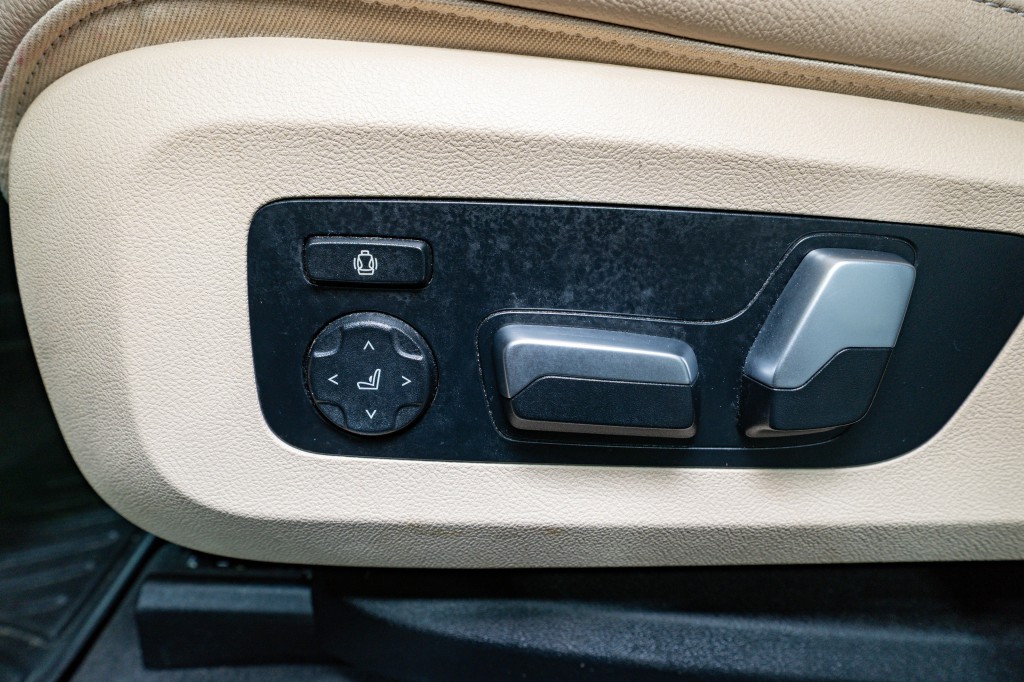 2022 BMW X5 Image 17