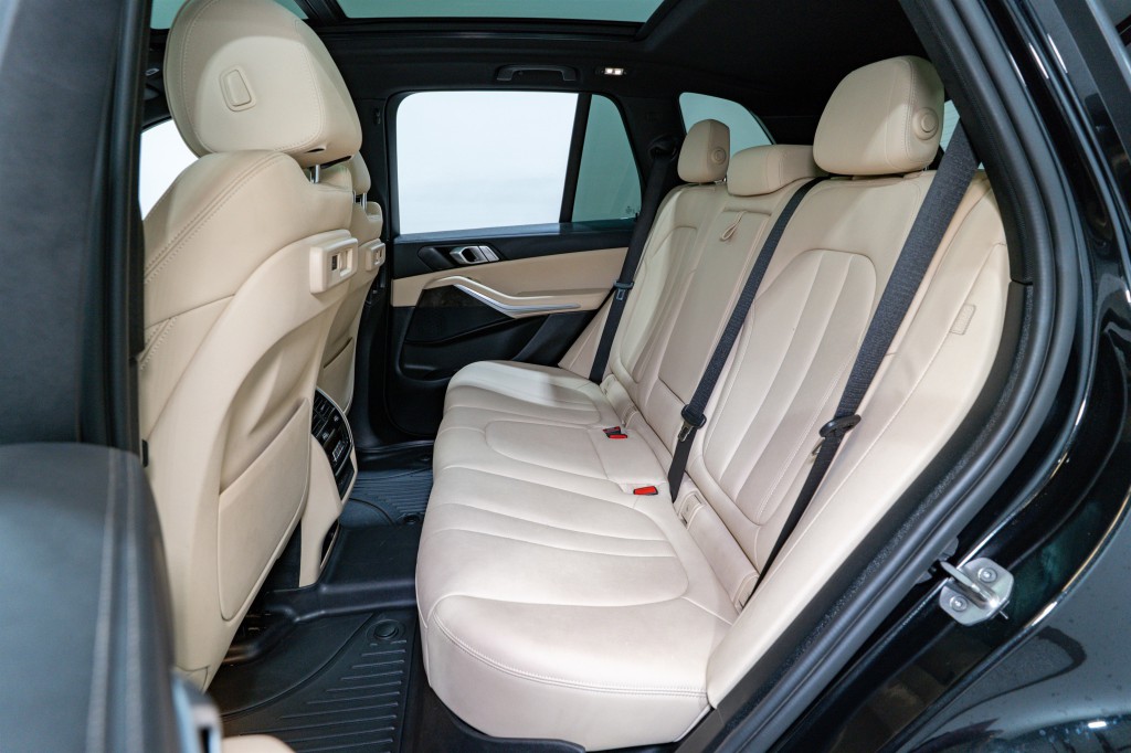 2022 BMW X5 Image 32