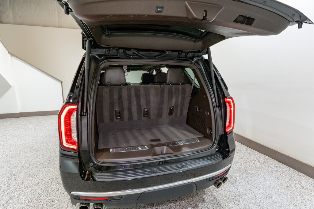 2021 GMC Yukon Image 38