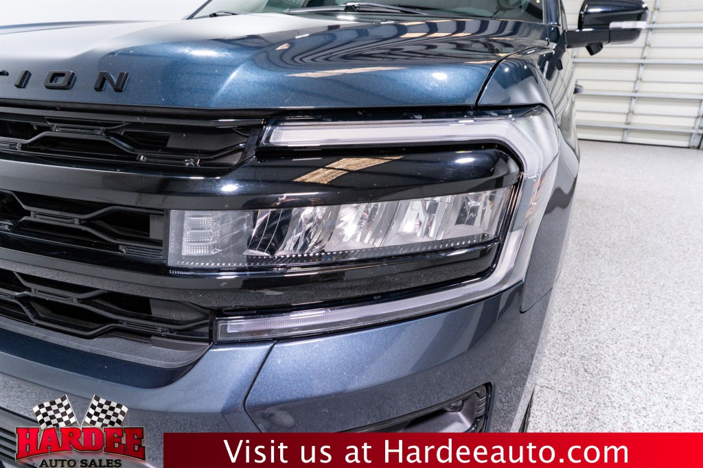 2023 Ford Expedition Image 8