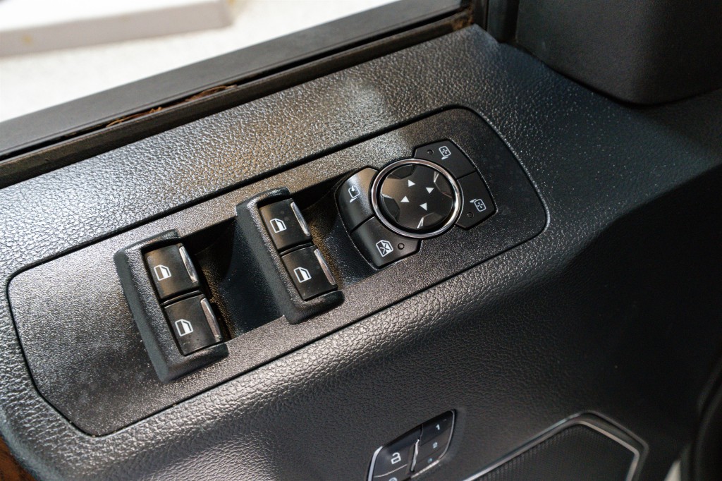 2015 Ford F-150 Image 13