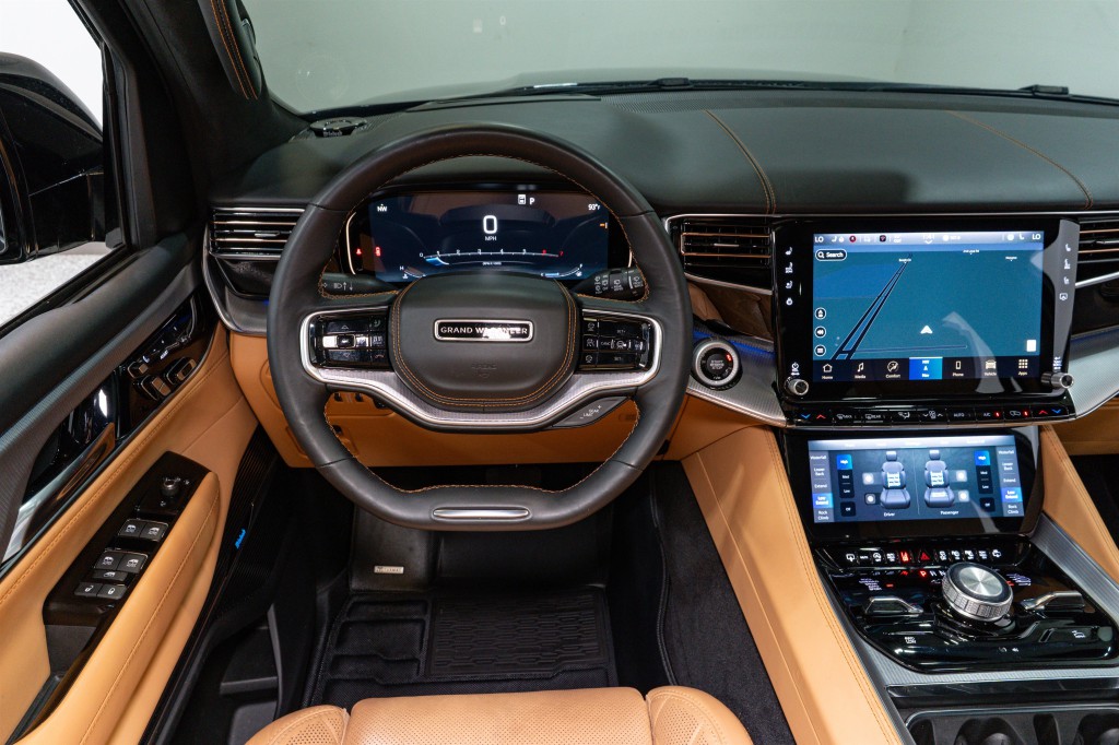 2023 Jeep Grand Cherokee Image 12