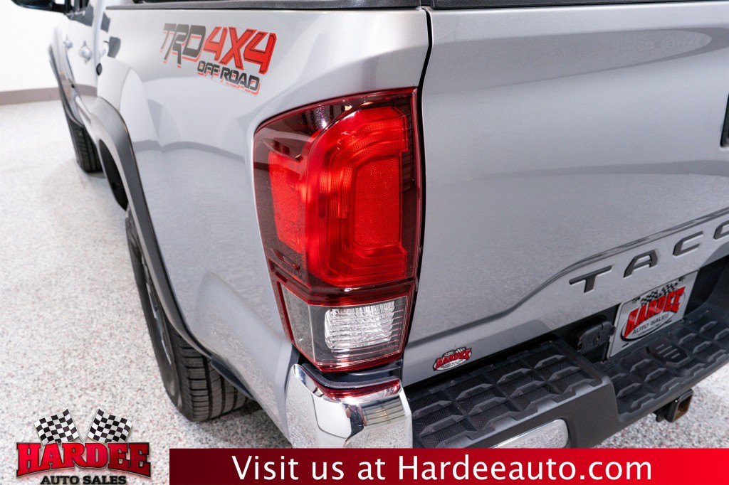 2019 Toyota Tacoma Image 9