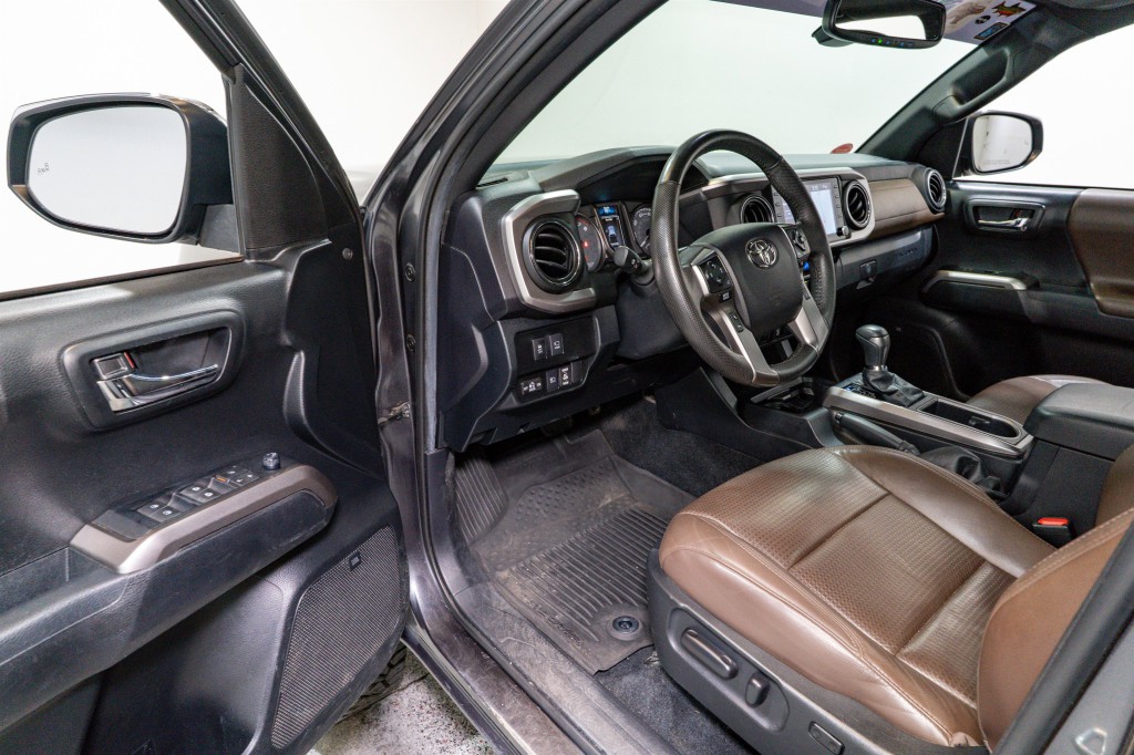 2022 Toyota Tacoma Image 12