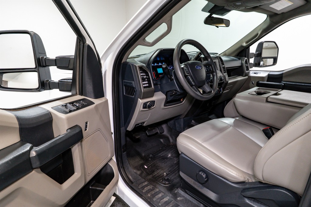 2022 Ford F-250 Image 13