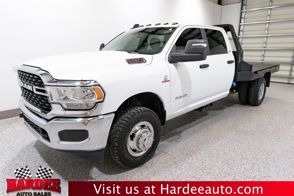 2024 RAM 3500 Image 2