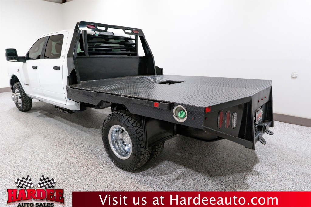 2024 RAM 3500 Image 3