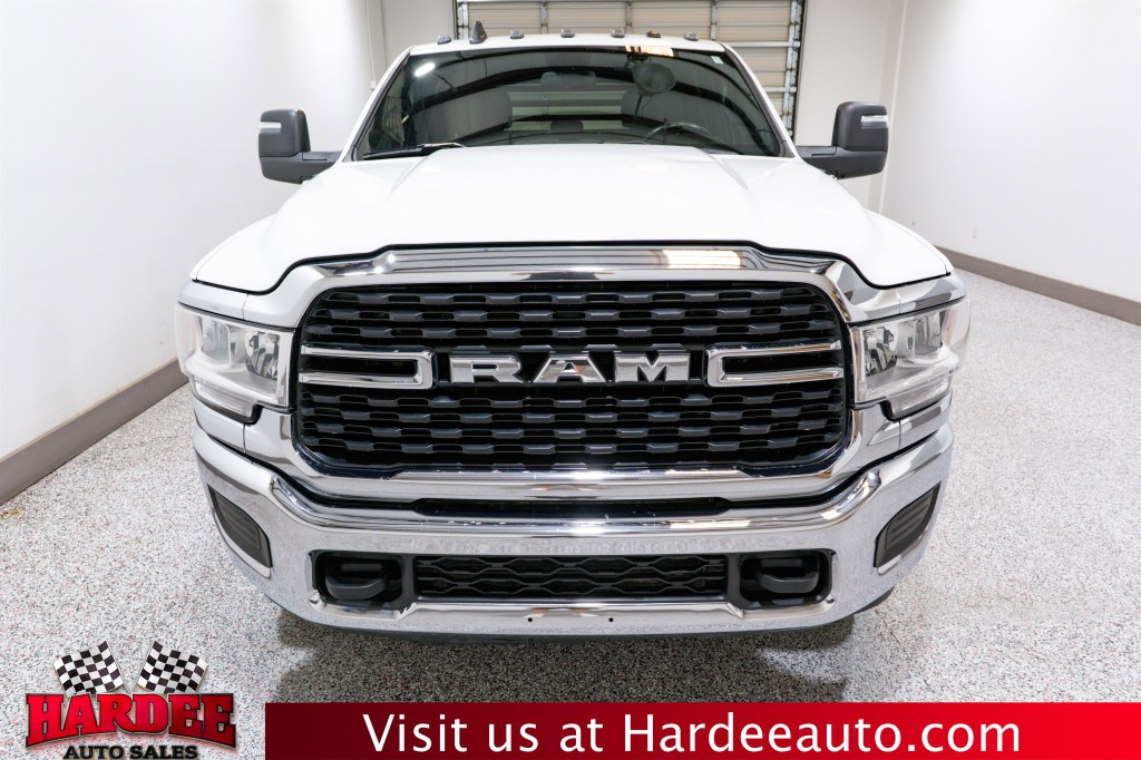 2024 RAM 3500 Image 7