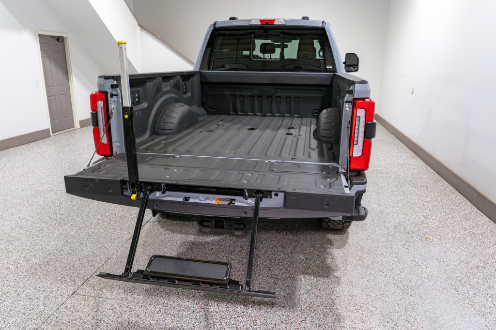 2024 Ford F-350 Image 11