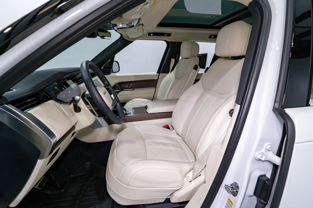 2024 Land Rover Range Rover Image 17
