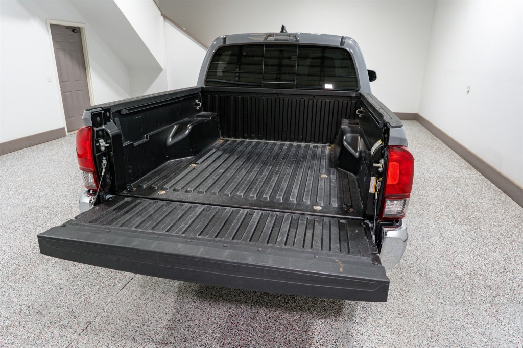 2021 Toyota Tacoma Image 11