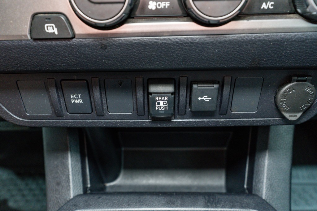 2021 Toyota Tacoma Image 21