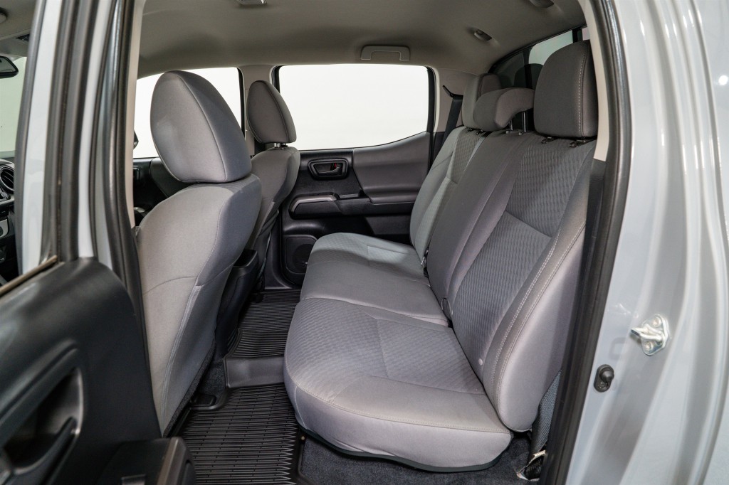 2021 Toyota Tacoma Image 30