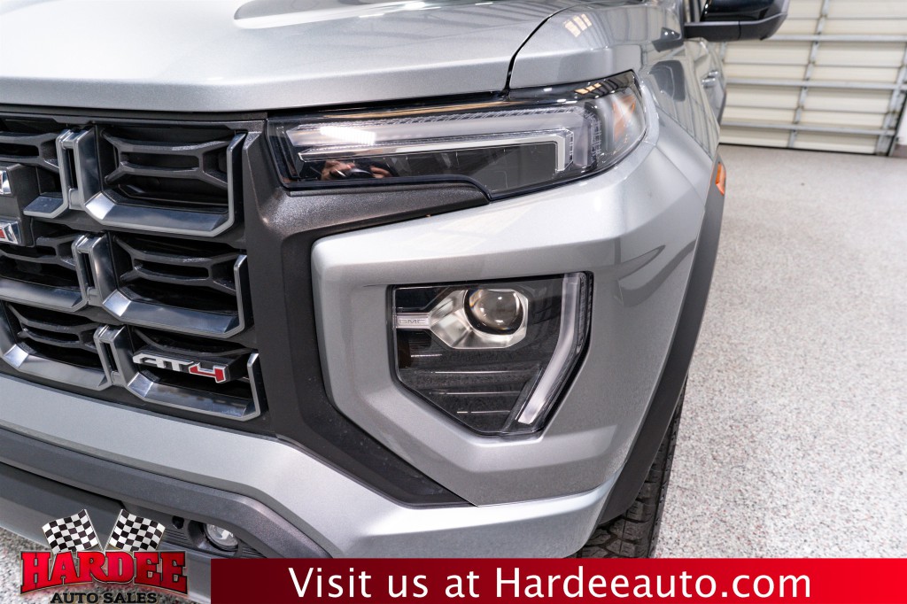 2023 GMC Canyon Image 8