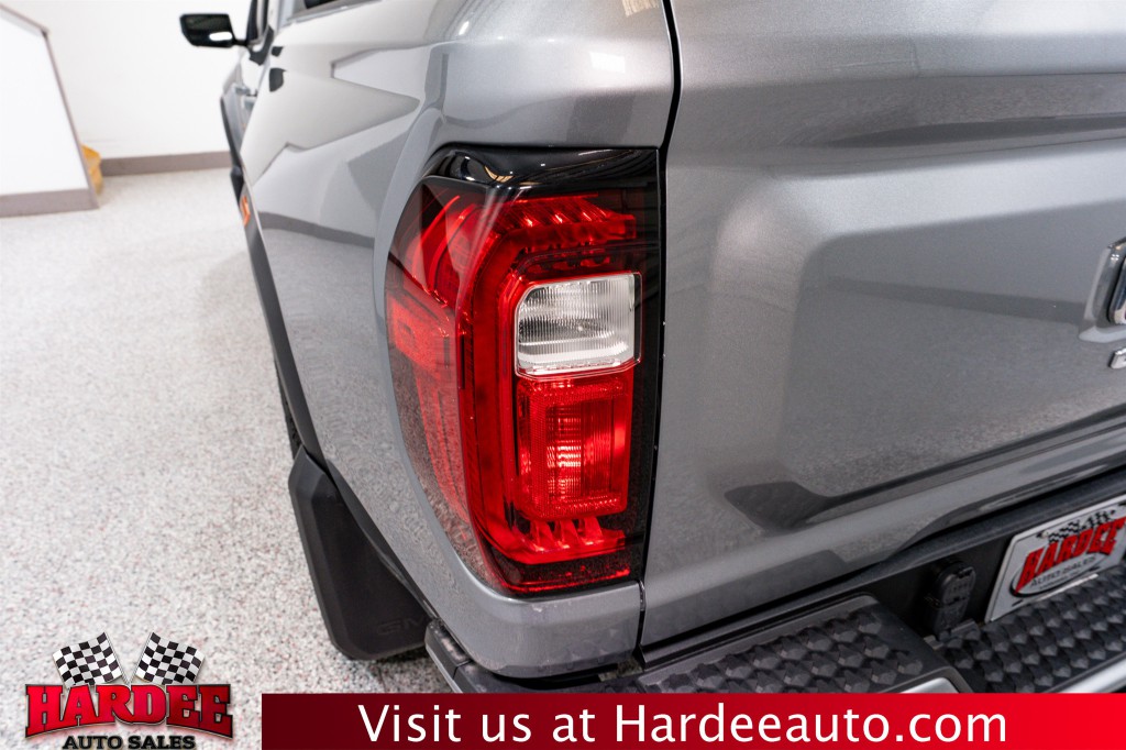 2023 GMC Canyon Image 9