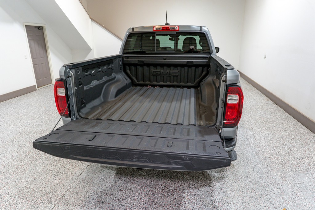 2023 GMC Canyon Image 11