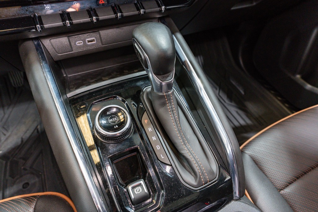 2023 GMC Canyon Image 26