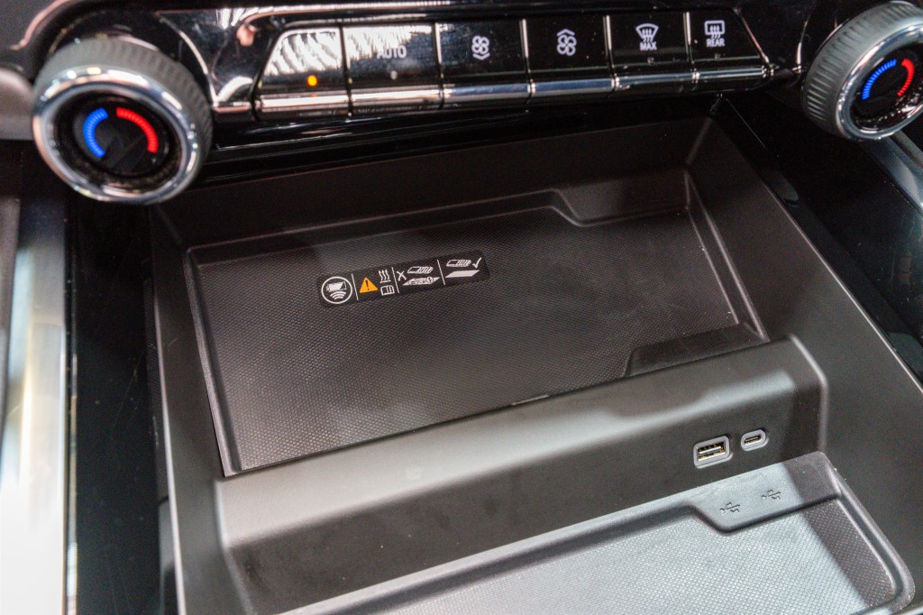 2025 Chevrolet Tahoe Image 26