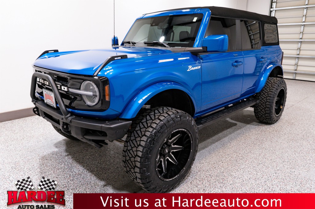 2023 Ford Bronco Image 2