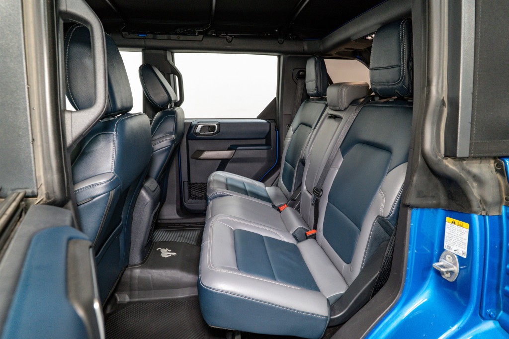 2023 Ford Bronco Image 35