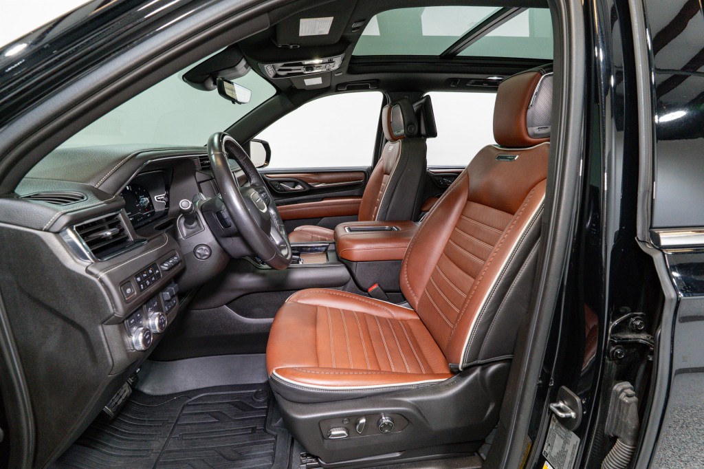 2023 GMC Yukon Image 17