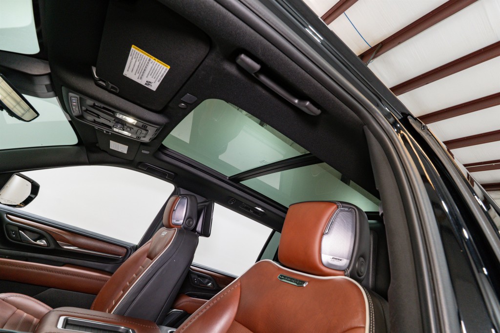 2023 GMC Yukon Image 18