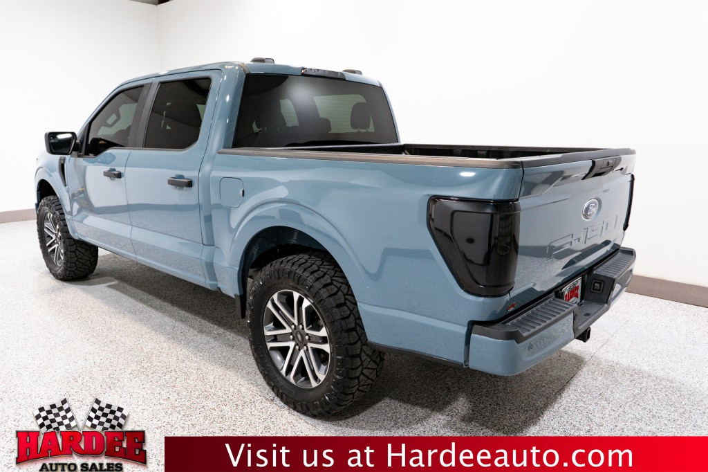 2023 Ford F-150 Image 3