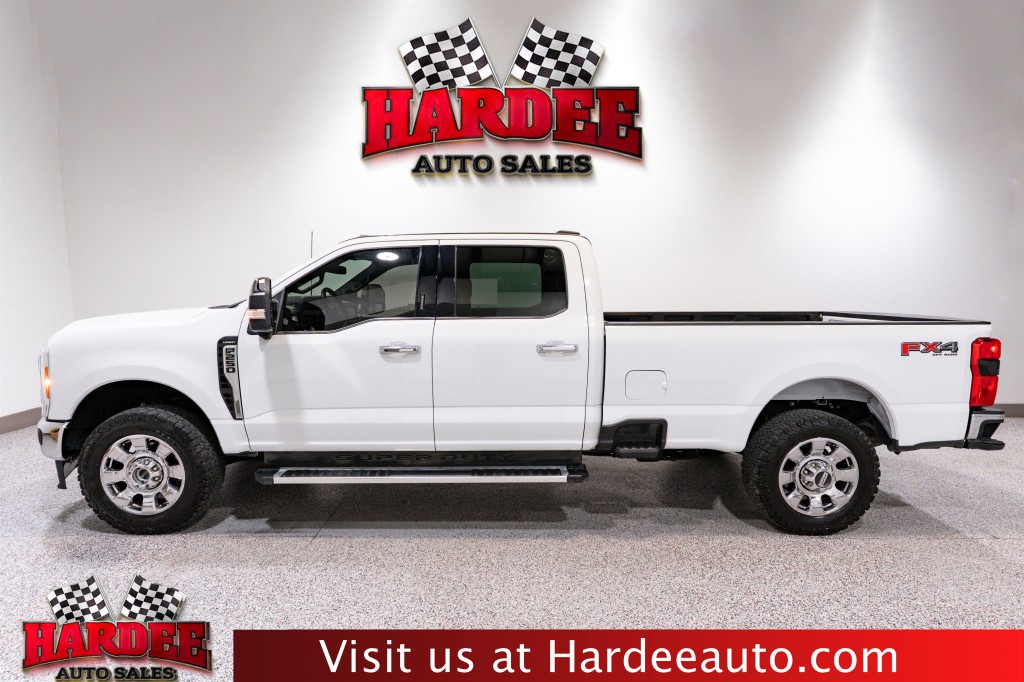 2023 Ford F-250 Image 1