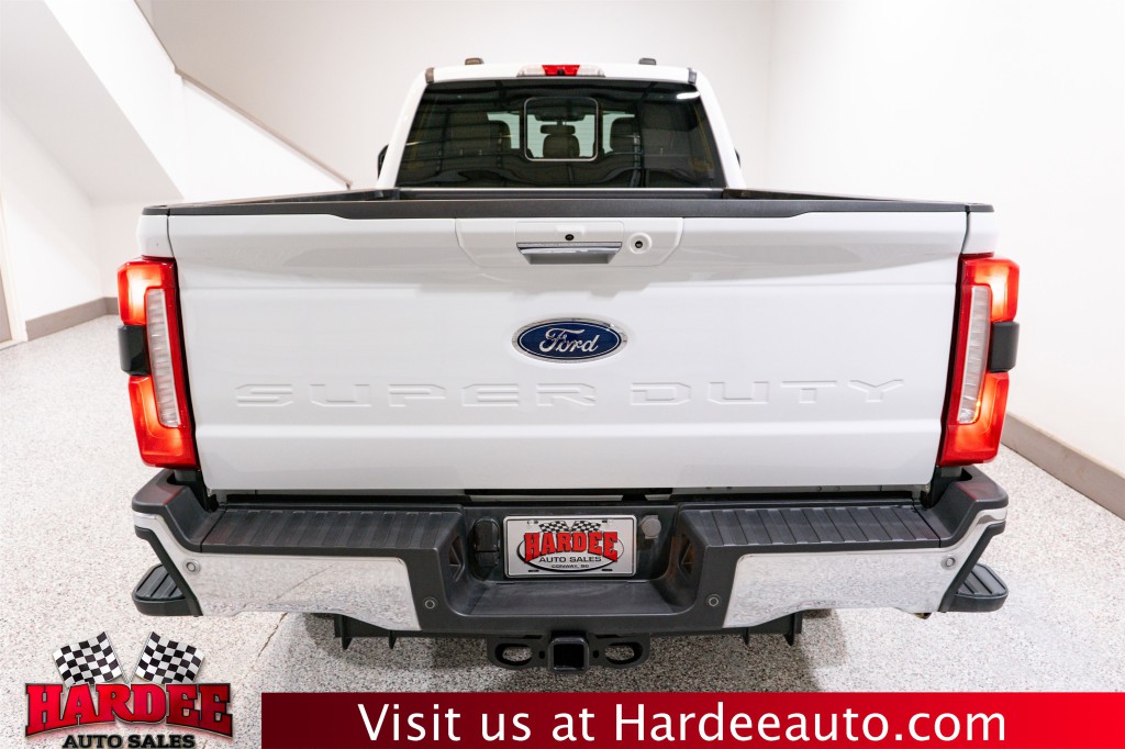 2023 Ford F-250 Image 4