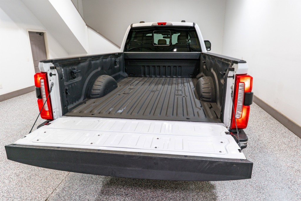 2023 Ford F-250 Image 11