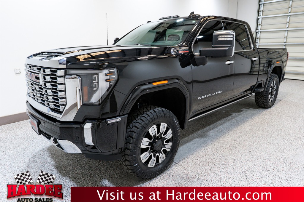 2024 GMC Sierra 2500 Image 2