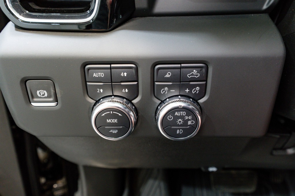 2024 GMC Sierra 2500 Image 37