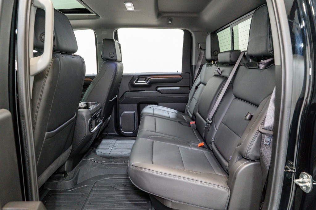 2024 GMC Sierra 2500 Image 38