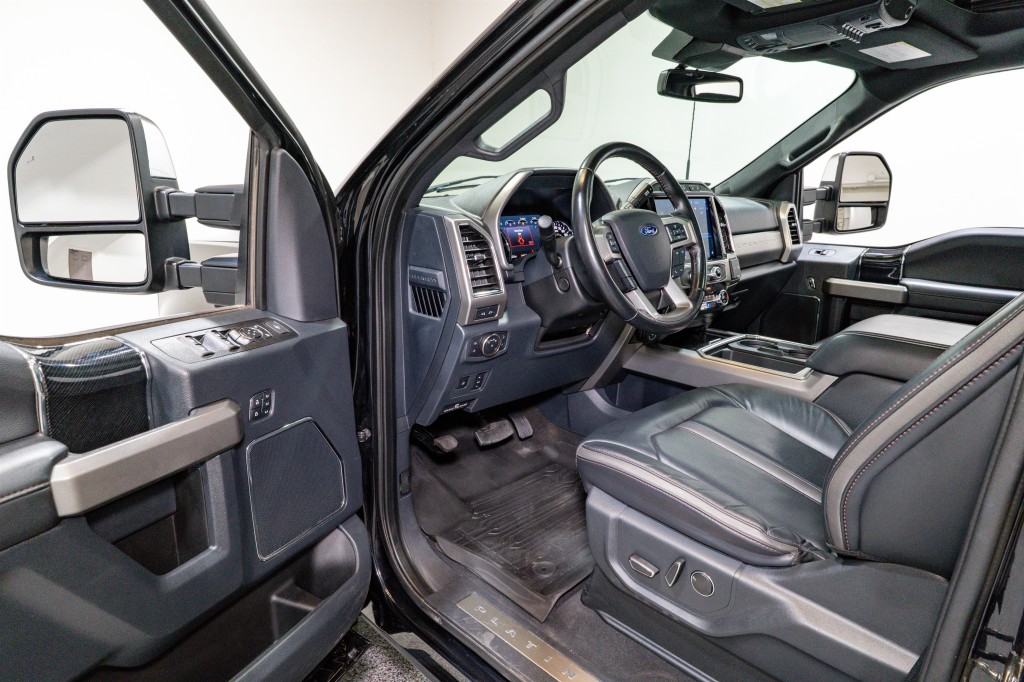 2022 Ford F-350 Image 13