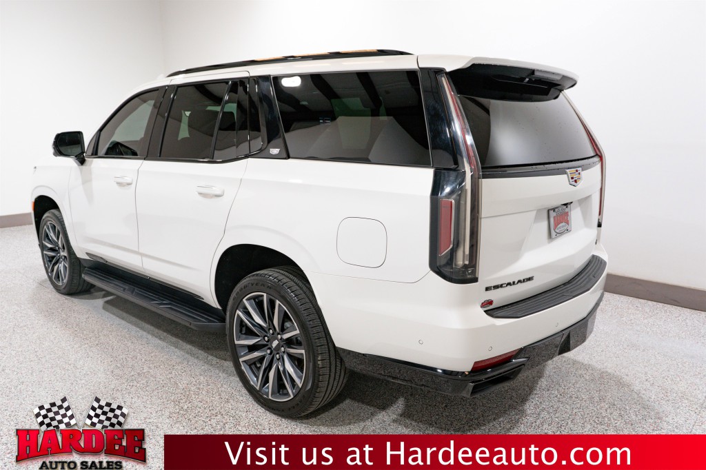 2022 Cadillac Escalade Image 3